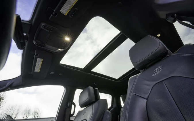 Chrysler Pacifica cena 104700 przebieg: 197000, rok produkcji 2018 z Białystok małe 497